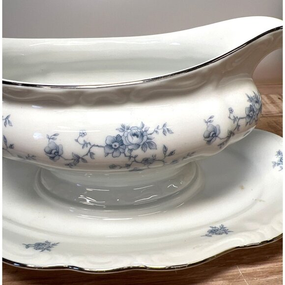 Johann Haviland Bavaria Germany Blue Floral Porcelain Gravy Boat With Attached U - Picture 2 of 6